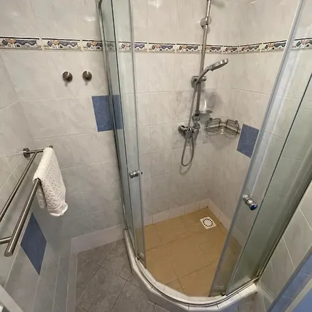 Maxovo Království Quarto em Acomodações Particulares Rovensko pod Troskami