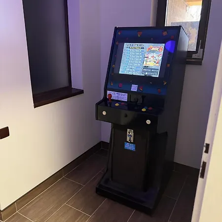 Maxovo Kralovstvi * Rovensko pod Troskami