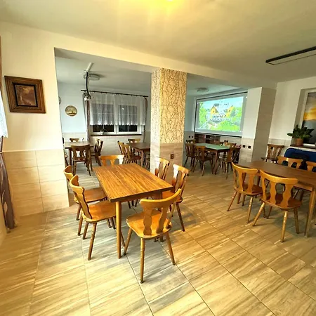 Maxovo Kralovstvi منزل للإقامة *